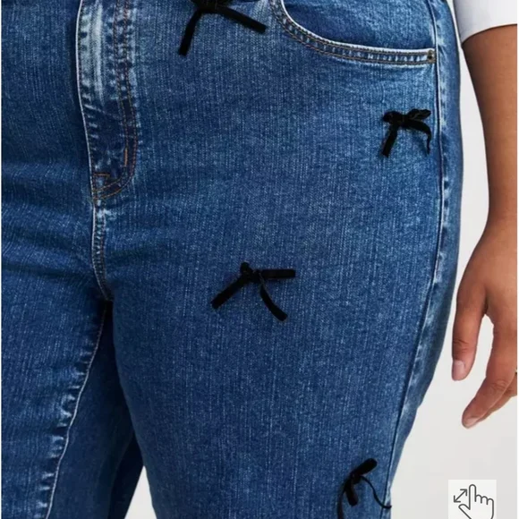 Torrid High-rise Wide Leg Bow Jeans - Picture 3 of 3